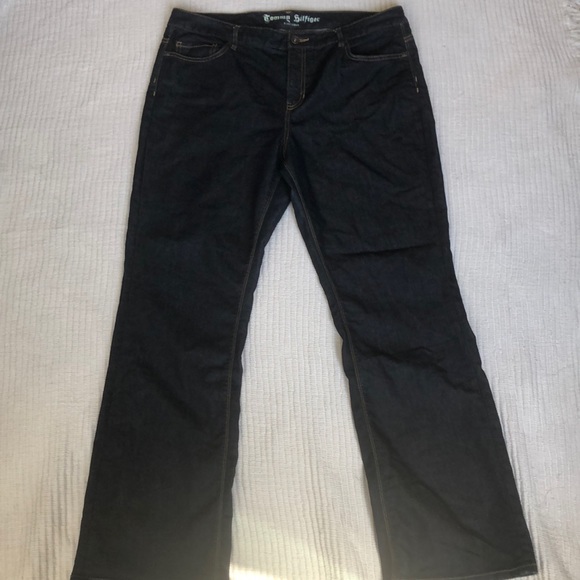 Tommy Hilfiger dark wash jeans - Picture 3 of 7